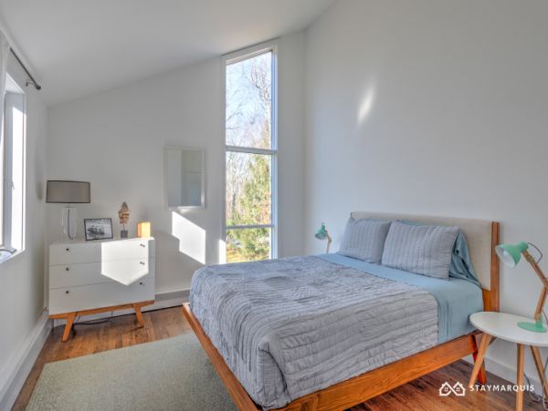 Hamptons Home 1020570