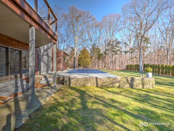Hamptons Home 1020570