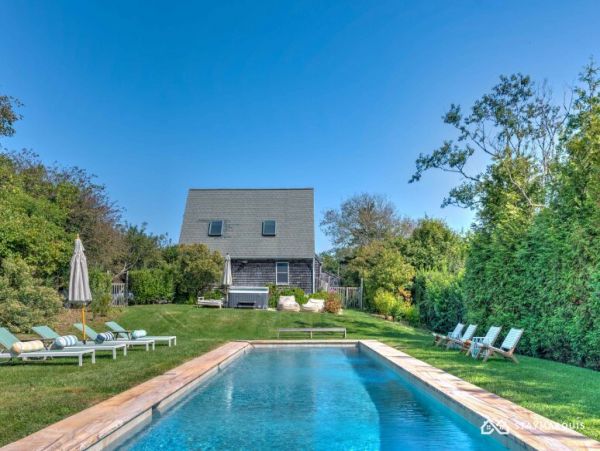 Hamptons Home 1020572