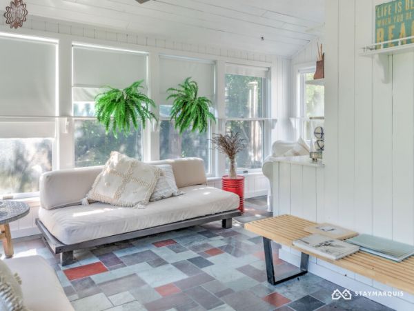 Hamptons Home 1020572