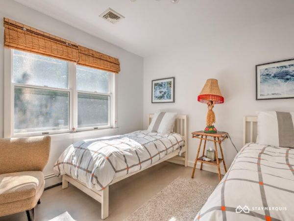 Hamptons Home 1020572