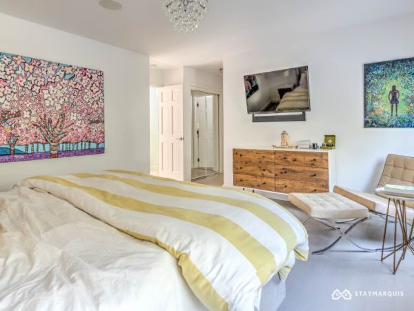 Hamptons Home 1020572