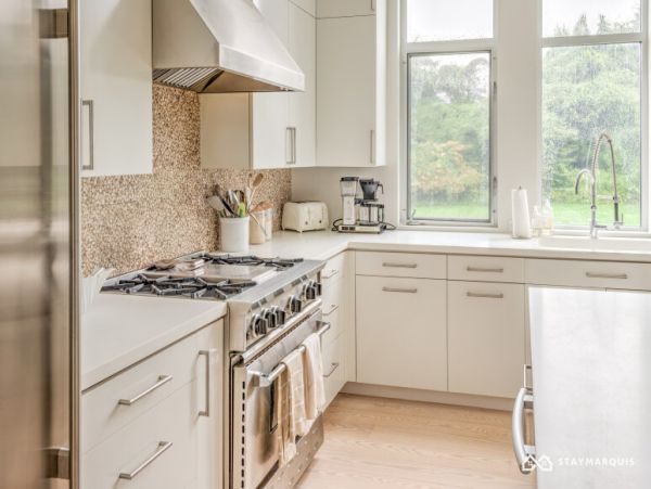 Hamptons Home 1020574