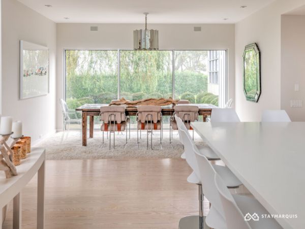 Hamptons Home 1020574