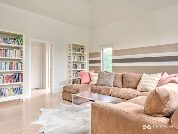 Hamptons Home 1020574