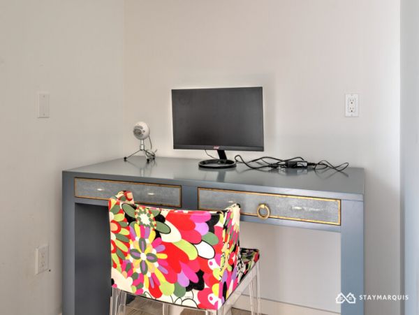 Hamptons Home 1020574