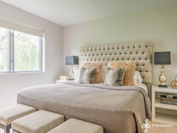 Hamptons Home 1020574
