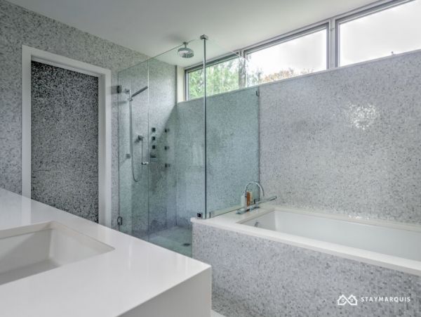 Hamptons Home 1020574