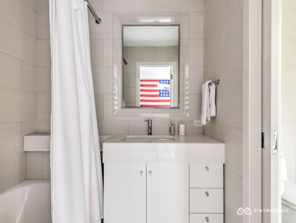 Hamptons Home 1020574