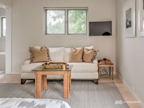 Hamptons Home 1020574