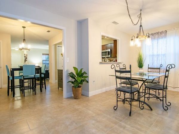 A Lovely Three Bedroom Pool Home in Beautiful Bradenton