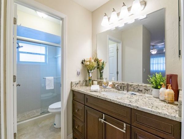 A Lovely Three Bedroom Pool Home in Beautiful Bradenton