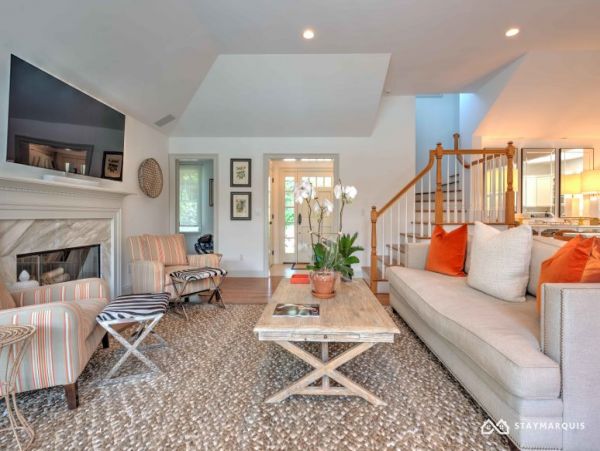 Hamptons Home 1020578