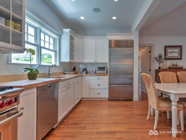 Hamptons Home 1020578