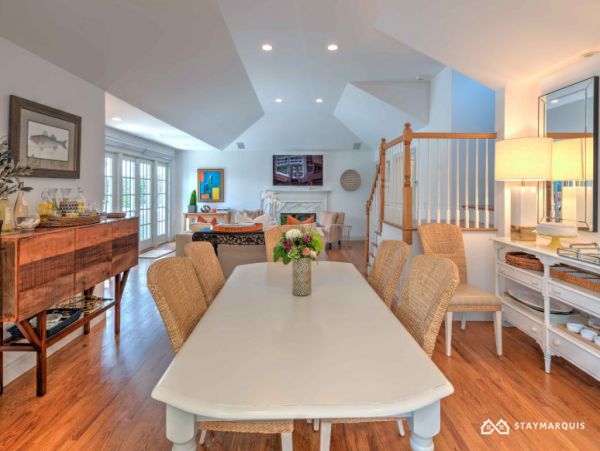 Hamptons Home 1020578
