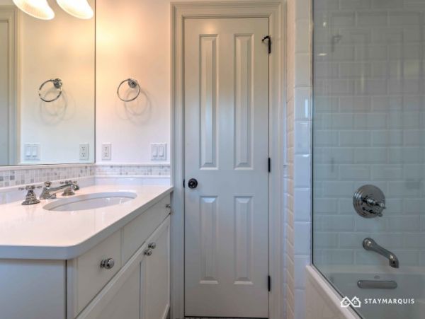 Hamptons Home 1020578