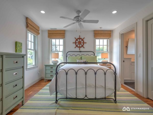 Hamptons Home 1020578