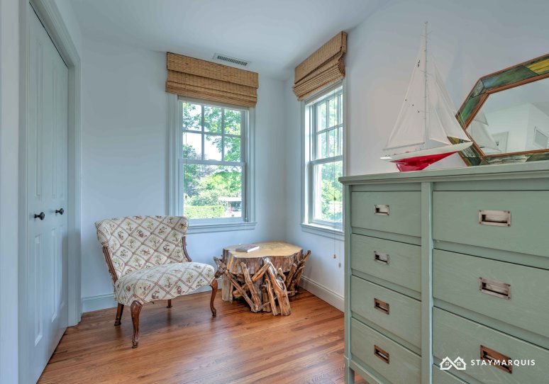 Hamptons Home 1020578