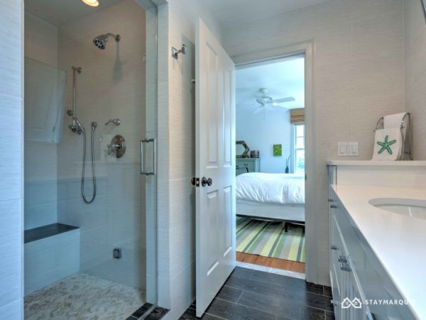 Hamptons Home 1020578