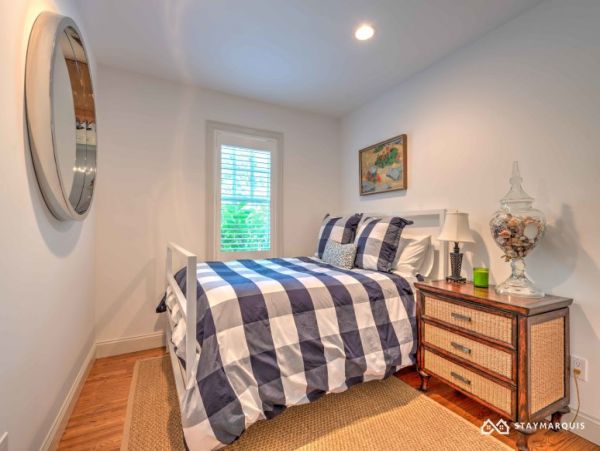 Hamptons Home 1020578