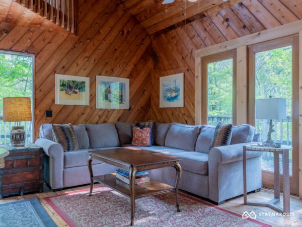 Hamptons Home 1020581