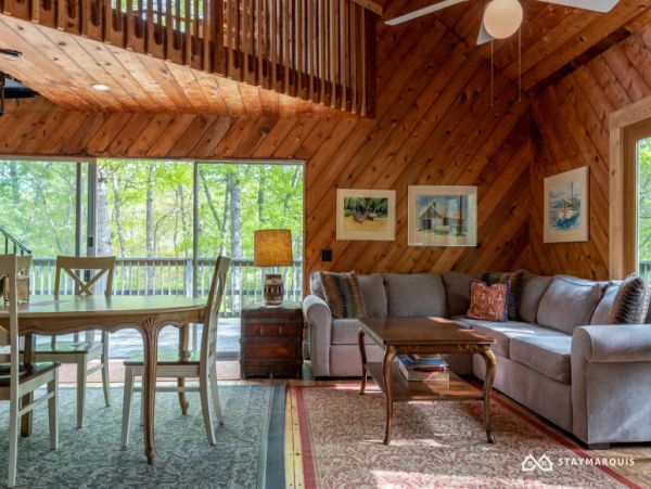 Hamptons Home 1020581