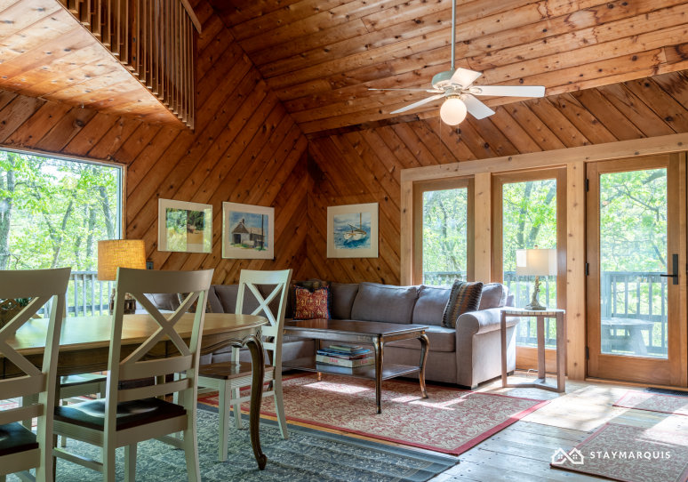 Hamptons Home 1020581
