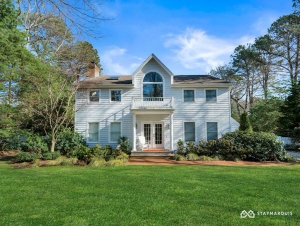 Hamptons Home 1020582