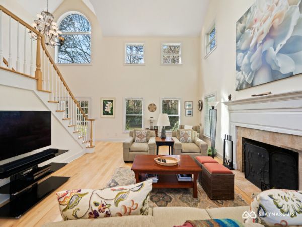 Hamptons Home 1020582
