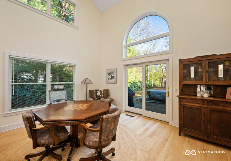 Hamptons Home 1020582