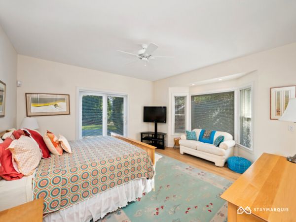 Hamptons Home 1020582