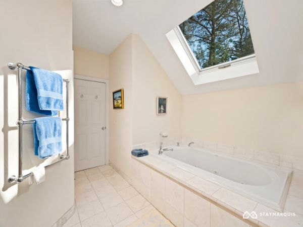 Hamptons Home 1020582