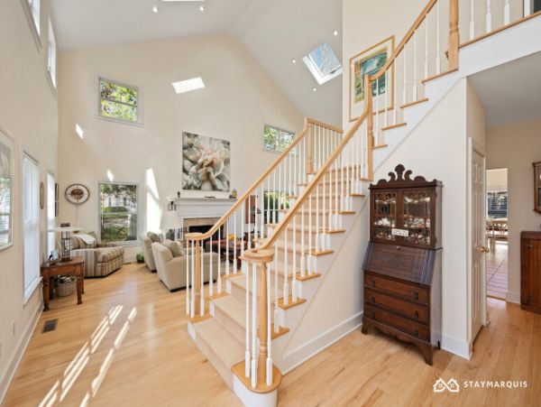 Hamptons Home 1020582
