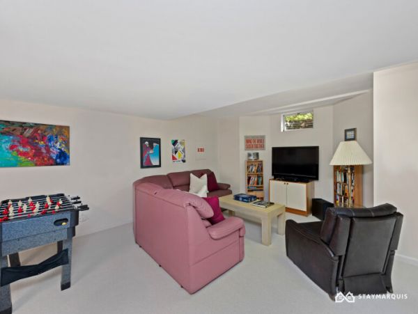 Hamptons Home 1020582