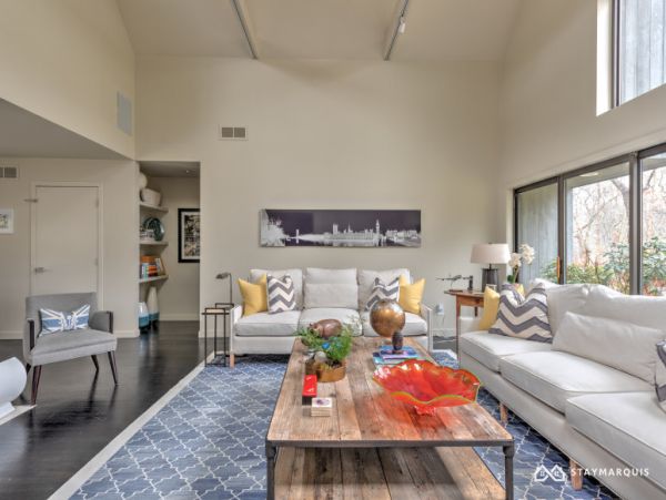 Hamptons Home 1020584