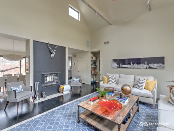 Hamptons Home 1020584