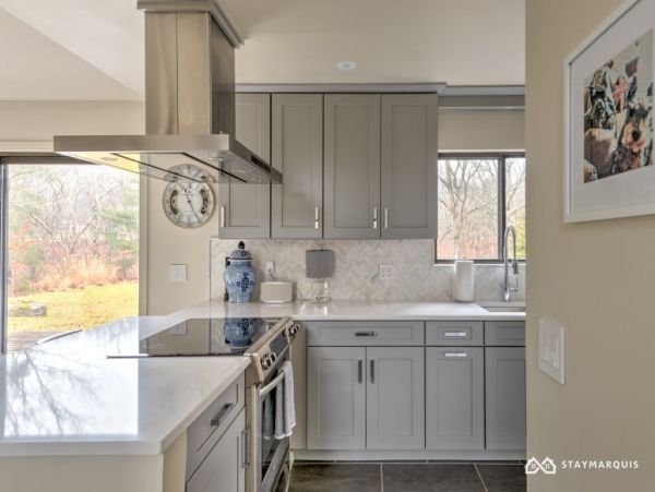Hamptons Home 1020584