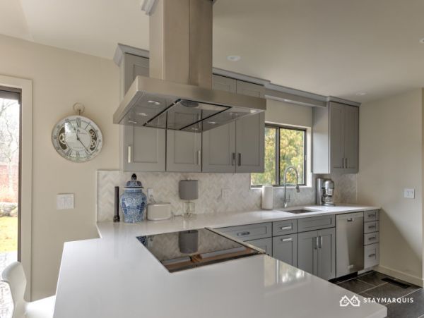 Hamptons Home 1020584