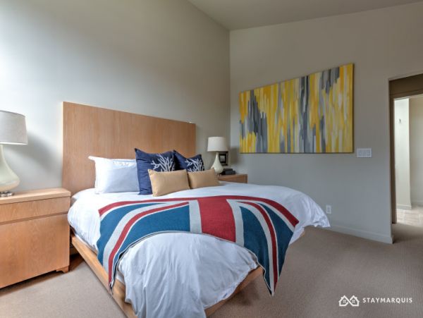 Hamptons Home 1020584