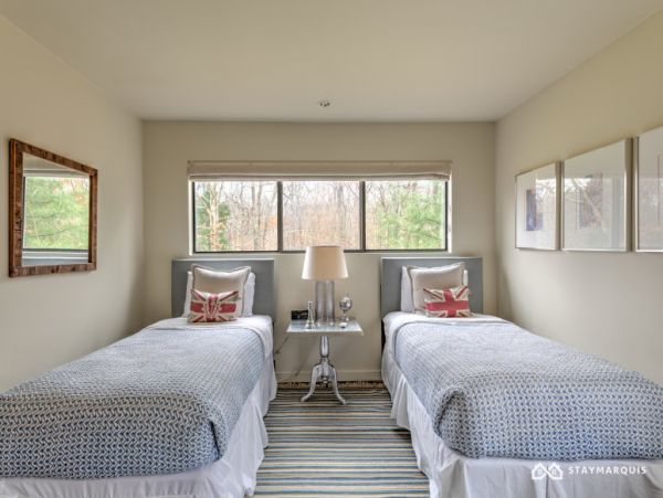 Hamptons Home 1020584