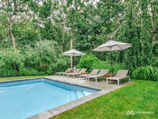 Hamptons Home 1020584