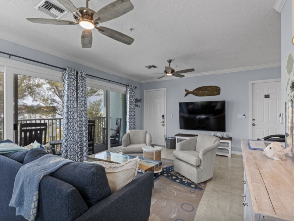 Charming Gulf Front Condo on Anna Maria Island
