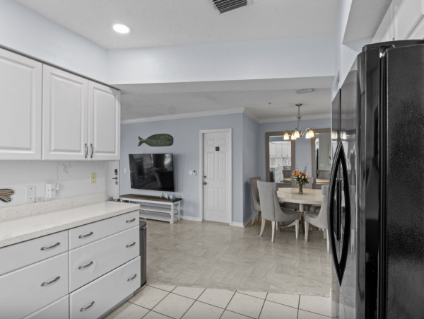 Charming Gulf Front Condo on Anna Maria Island