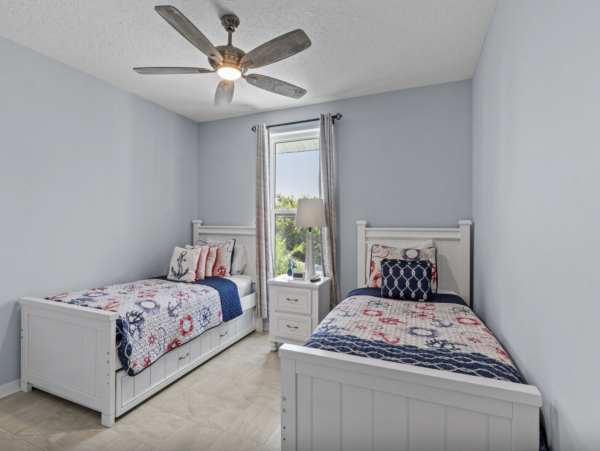 Charming Gulf Front Condo on Anna Maria Island