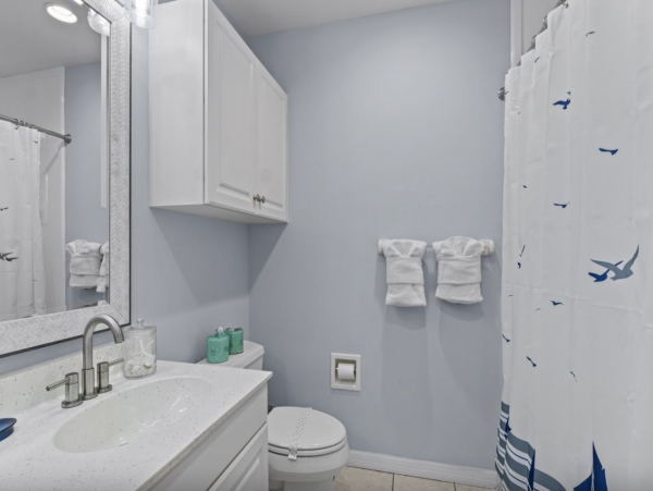 Charming Gulf Front Condo on Anna Maria Island