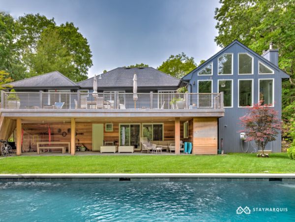 Hamptons Home 1020587