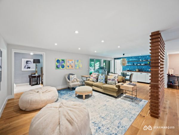 Hamptons Home 1020587