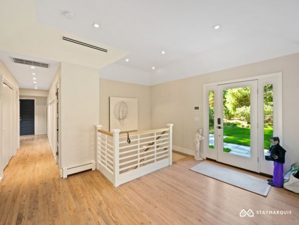 Hamptons Home 1020587