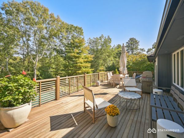 Hamptons Home 1020587