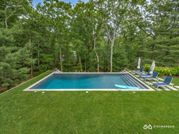 Hamptons Home 1020587
